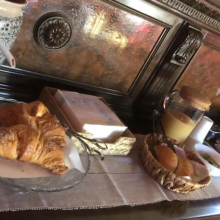 Couette-café Tenunte Sciara Randazzo